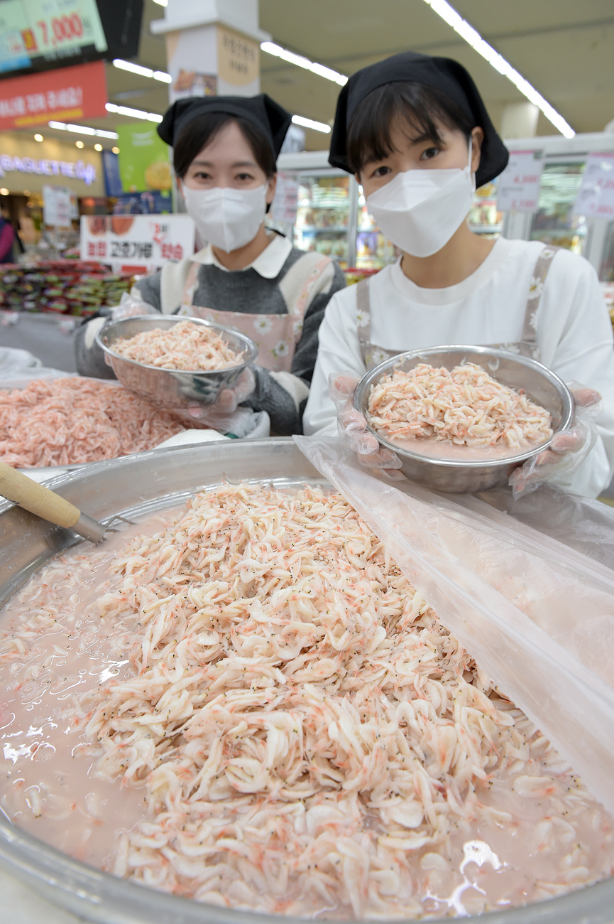 명품 젓갈 시장에서 김장 준비하세요