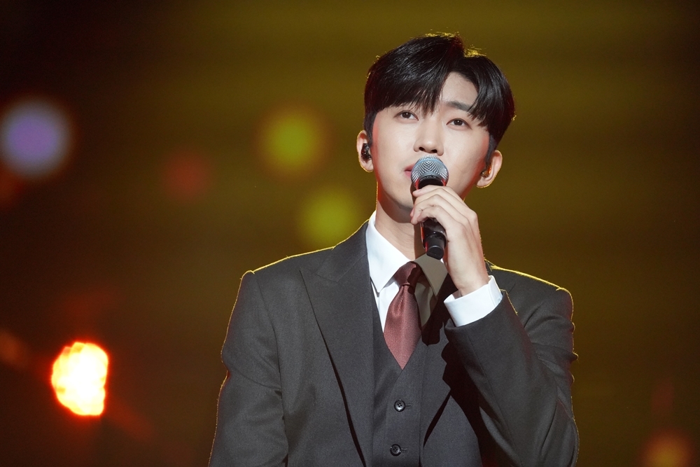 올해 마지막 주말 사랑의 노래 건넨 임영웅 우리 모두 영웅
