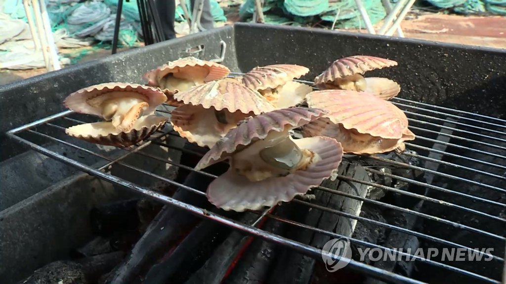 인천 식당서 번개탄으로 조개 굽던 일가족 4명 가스 중독