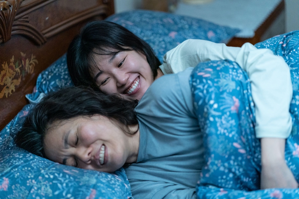 영상유출 피해 겪은 모녀…닮은듯 다른 영화 경아의딸·정순