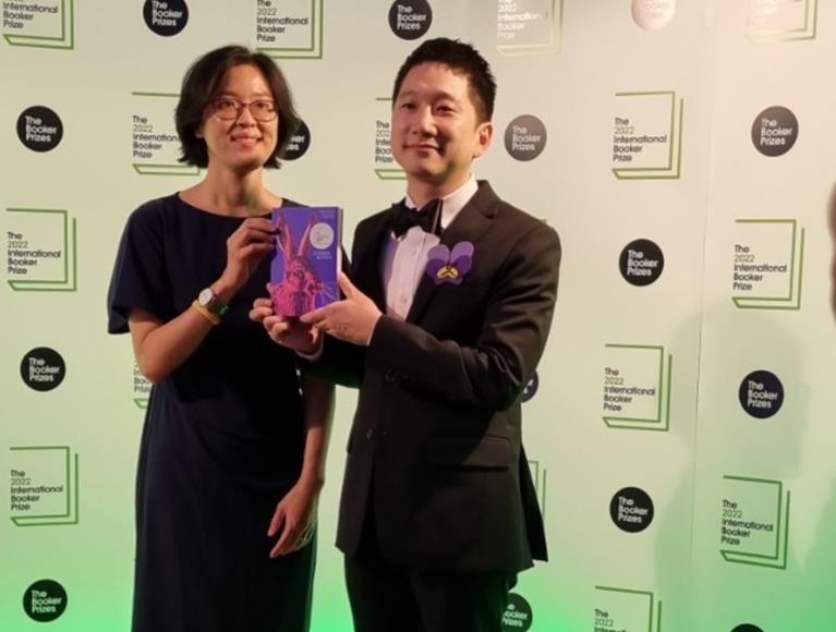 부커상 불발 정보라 해방이다!…안톤 허 번역 재평가 기대