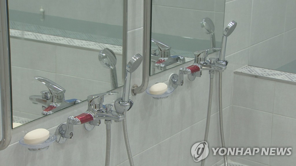 물값도 안 남아요…목욕탕·찜질방은 여전히 코로나 한파