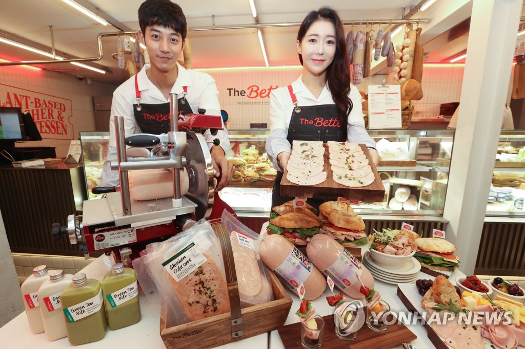 대체육 메뉴 즐겨보세요, 신세계푸드 더 베러 오픈