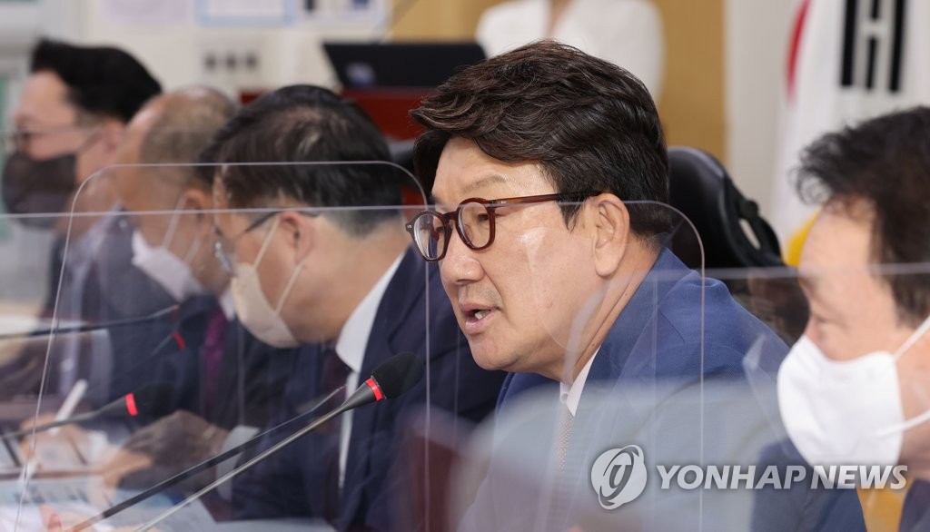 강원 정당들 권성동, 취업 브로커 청년 박탈·분노 비판(종합)
