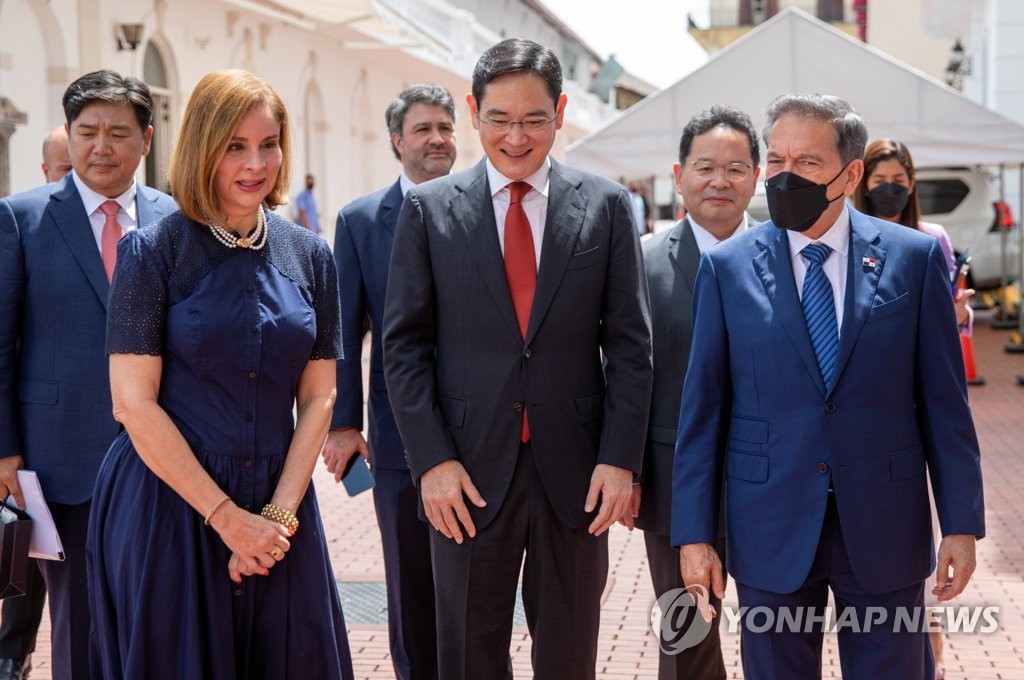 파나마 대통령 만난 이재용 부회장