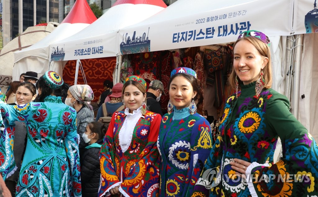2022 중앙아시아 문화주간, 타지키스탄 패션쇼 팀