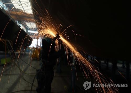 韓조선업 세계 일등 지키려면 5년간 4만3천명 투입해야