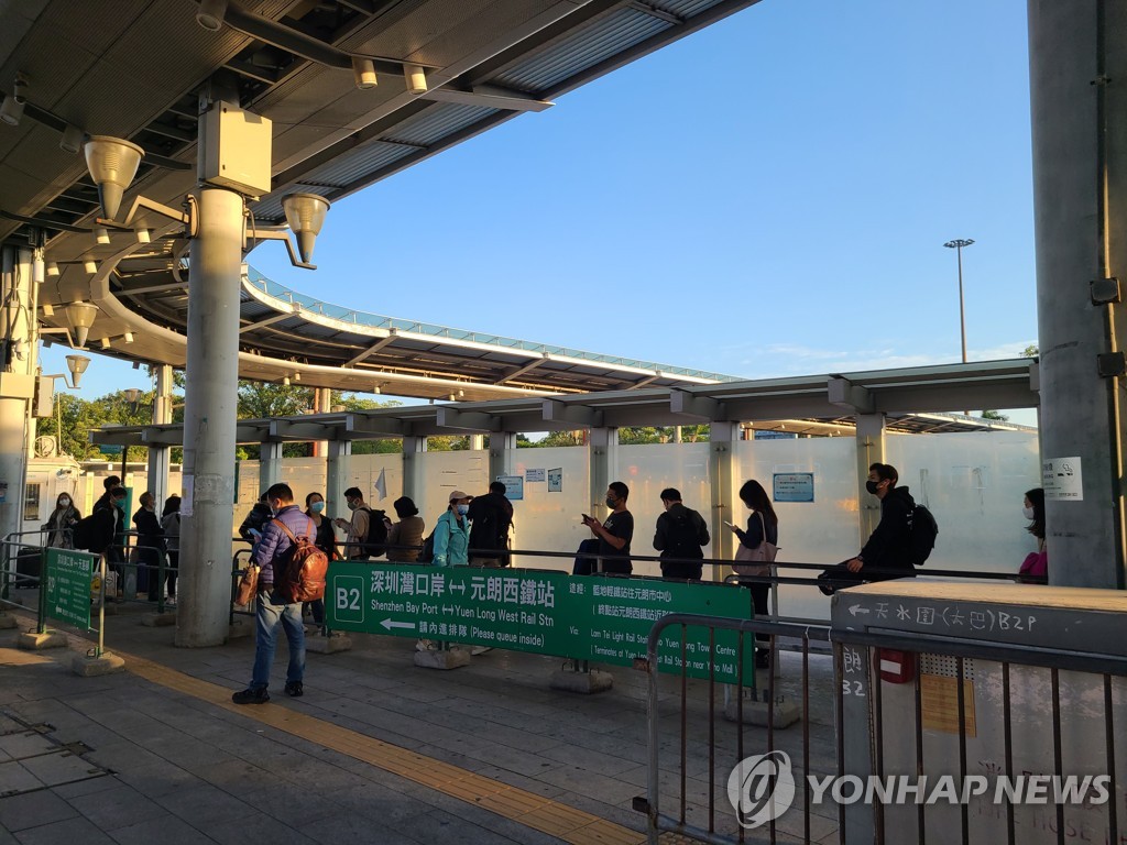 3년만에 중국 가자…홍콩서 하루만에 34만명 예약