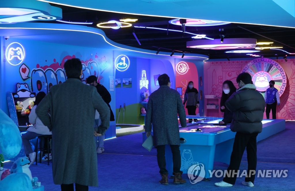 하이트진로, 강남역 인근에 두껍상회 강남 개점