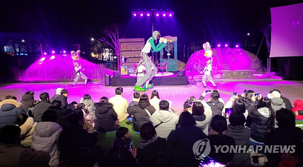 춘천 연극·인형·마임축제 동시 관람 봄식당 성황 폐막