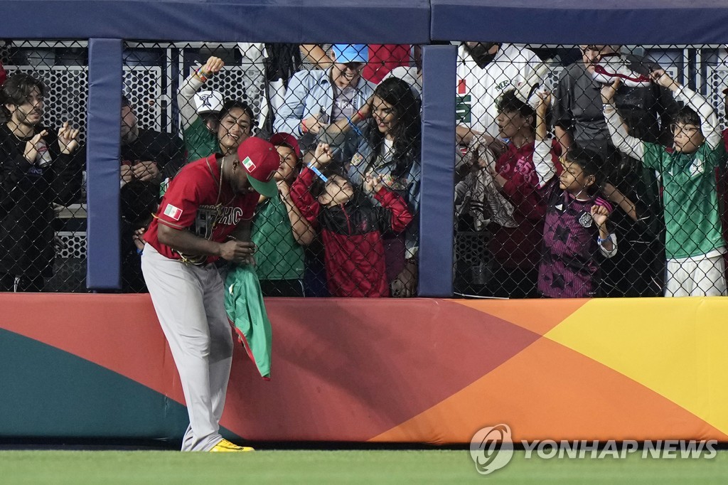 [WBC] 멕시코 감독 일본이 결승 갔지만…야구가 승리한 날