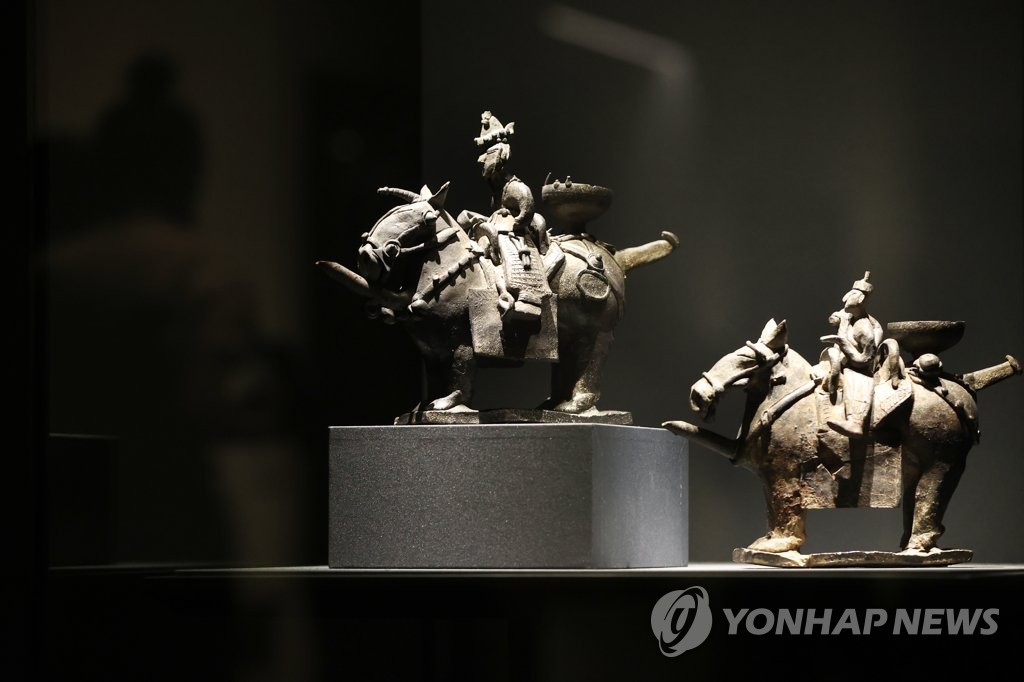 전시로 만나는 상형토기와 토우장식 토기