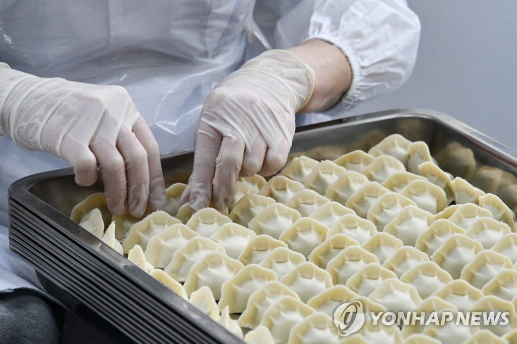 만두 108개 먹기 대회 연 中 식당…음식 낭비 당국 조사