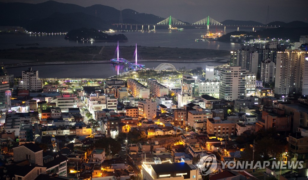 [통통 지역경제] 3·15해양누리공원 들어서자 도심·상권 활성화