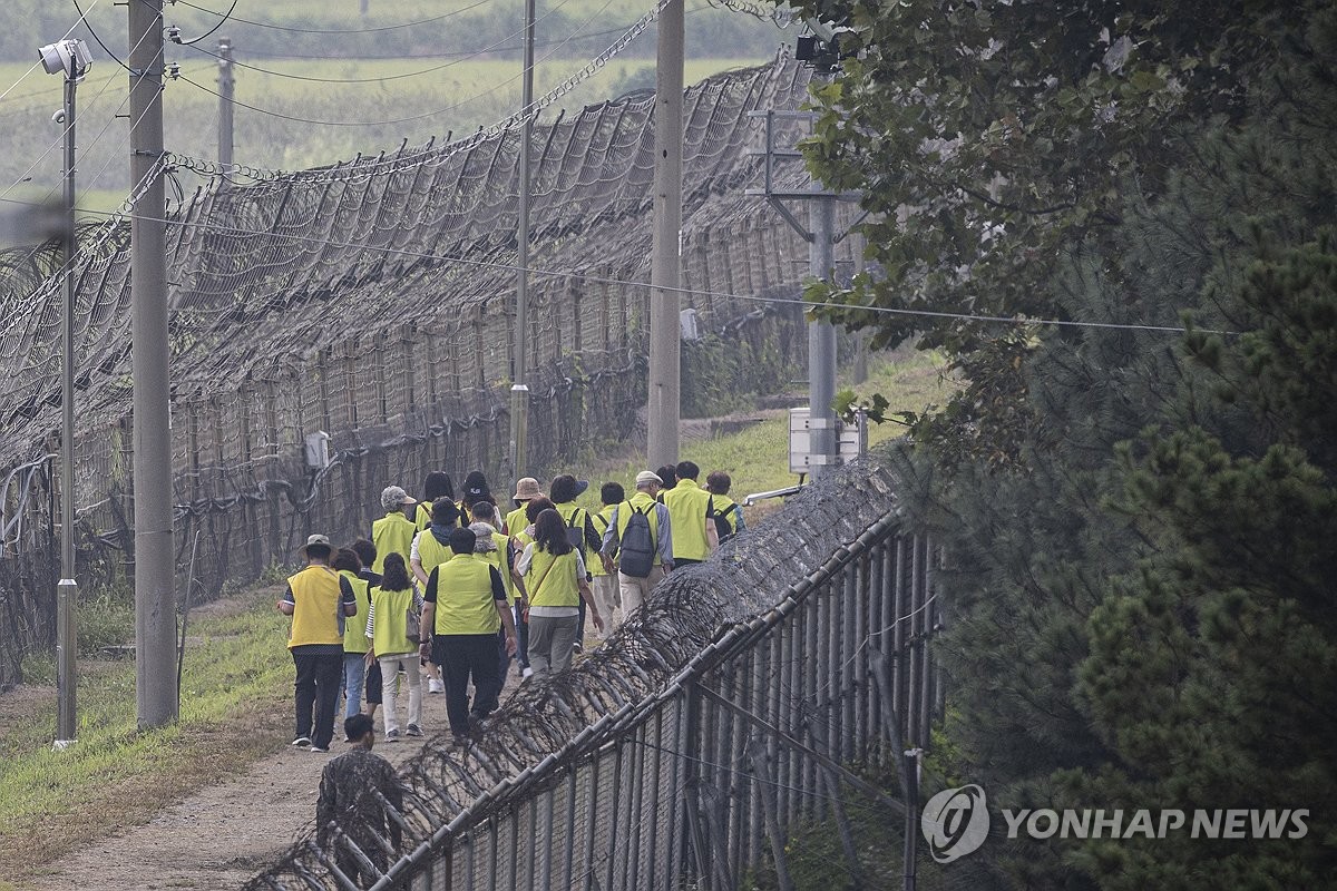민통선 따라 걷는 평화의 길