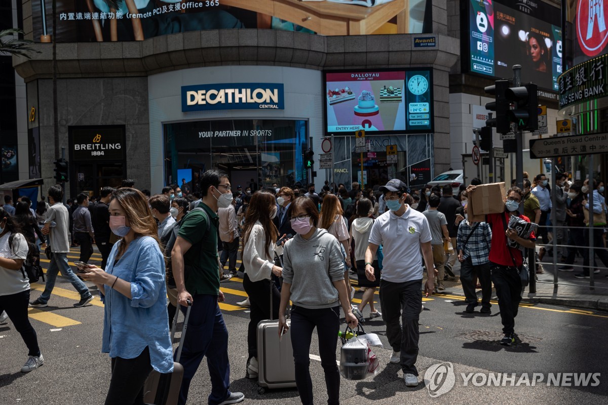 헥시트 홍콩에 중국 본토인들 몰려와…美英 인력은 줄어