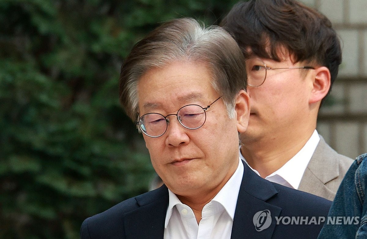 이재명 검사 수십명 수백번 압수수색…살아있는 한 계속될 것