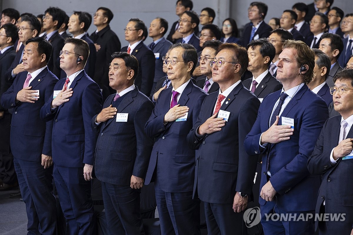 폐플라스틱 재활용 공장 기공식 참석한 한덕수 국무총리
