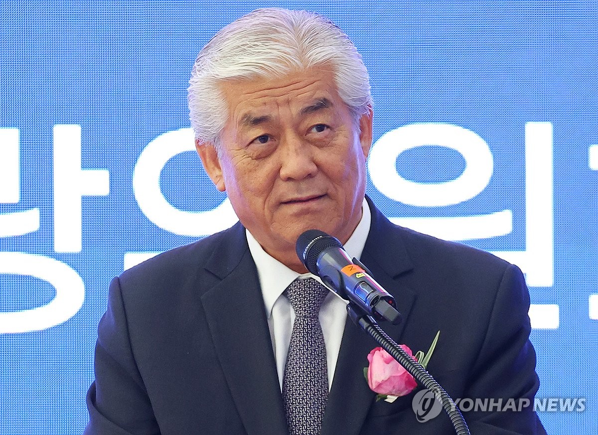 올림픽회관 재개관식, 축사하는 이상헌 위원장