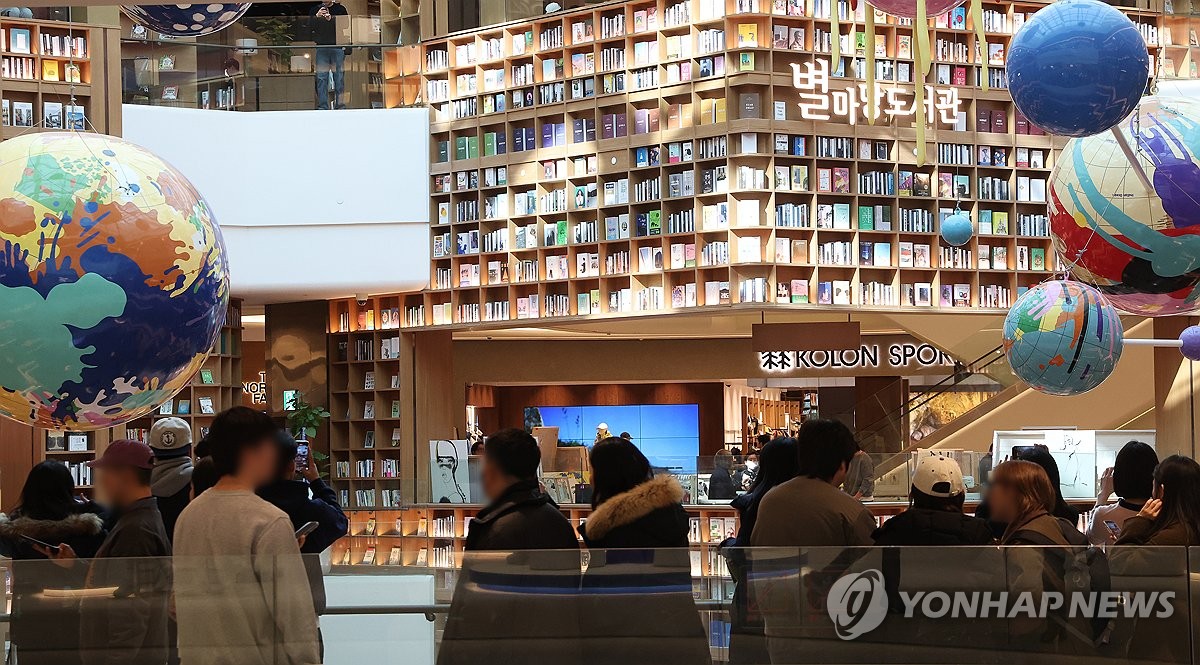 정식 개장 앞둔 스타필드 수원