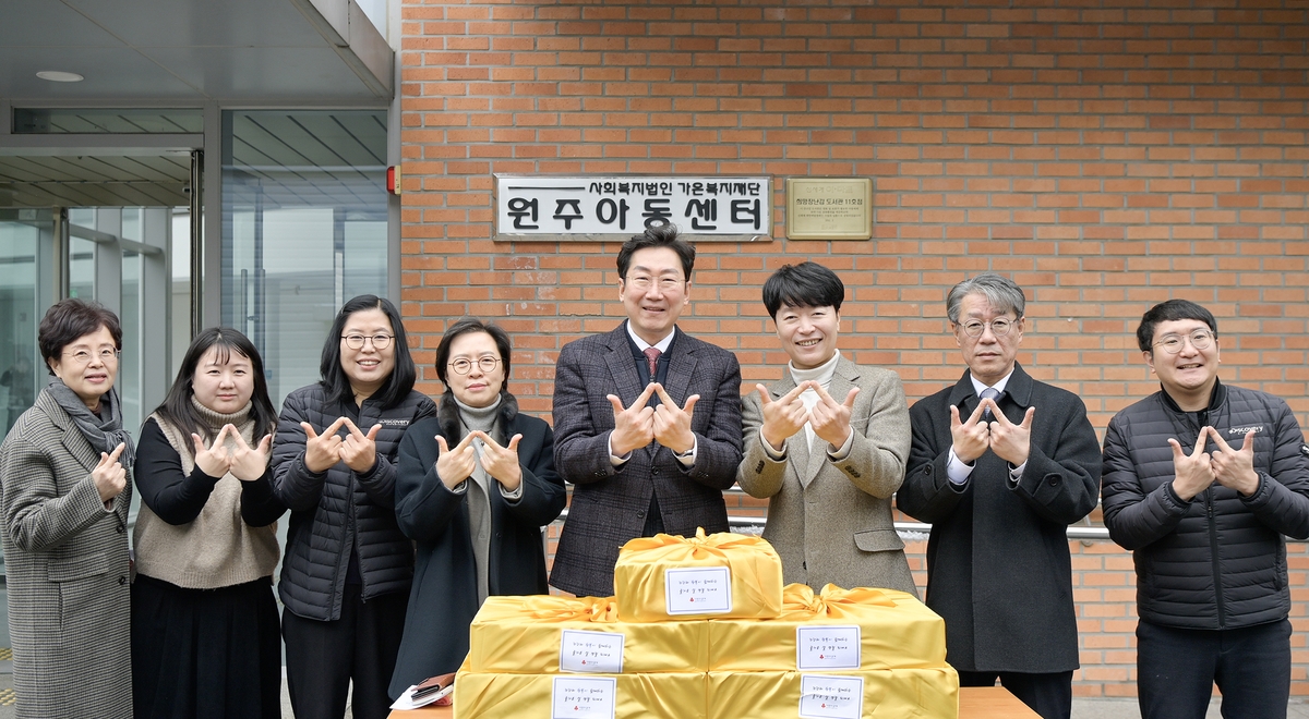 원강수 원주시장, 설맞이 사회복지시설 방문…배식 봉사 활동