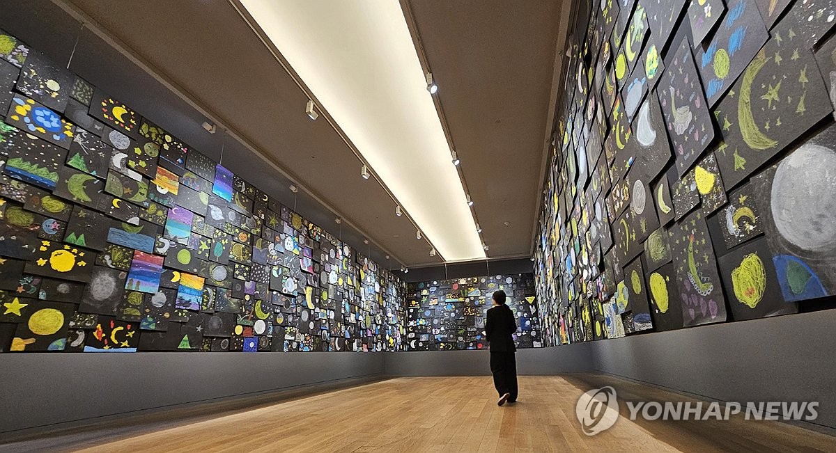 우고 론디노네 개인전…원주 어린이 1천명의 협업 작품 전시
