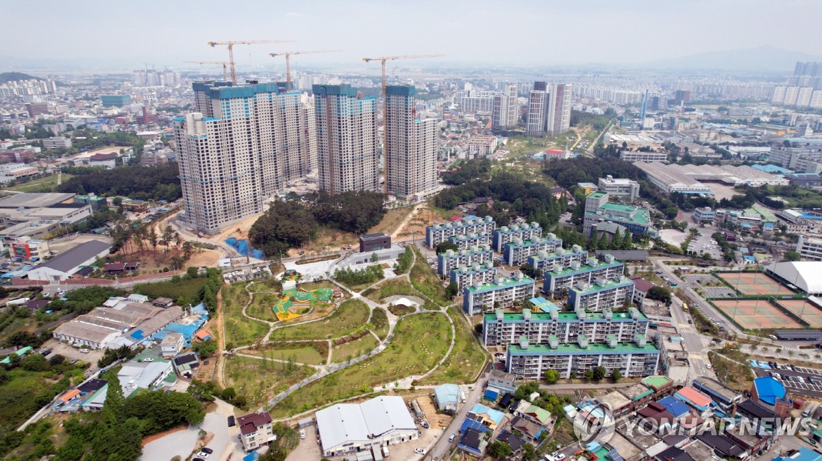 도심 한가운데 푸른 숲…익산 마동공원 7년 만에 시민 품으로