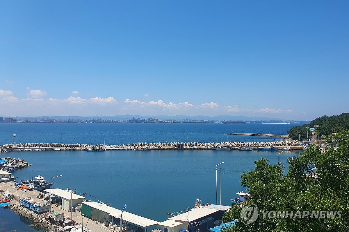 잔잔한 포항 영일만 앞바다