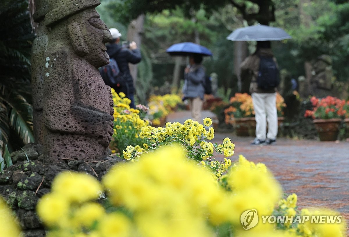 줄줄이 폐업하는 제주 농어촌민박…경쟁서 뒤처져