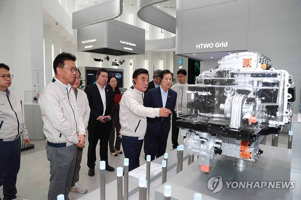 현대차 HTWO 광저우 찾은 김두겸 울산시장