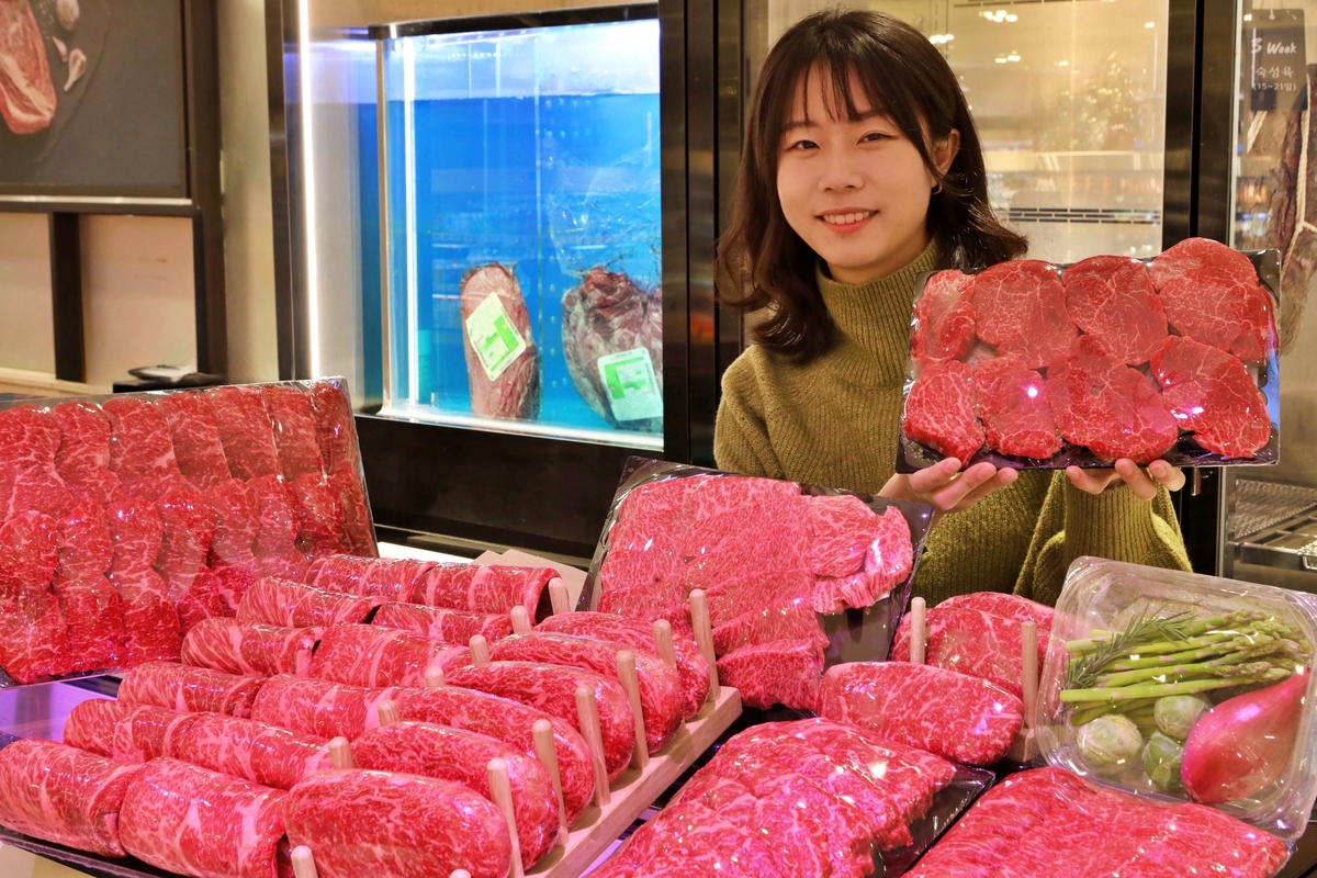 [이번주뭘살까] 연말 할인행사 풍성…대형마트는 벌써 설 선물세트 판매