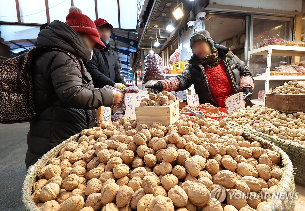 정월대보름 앞둔 경동시장