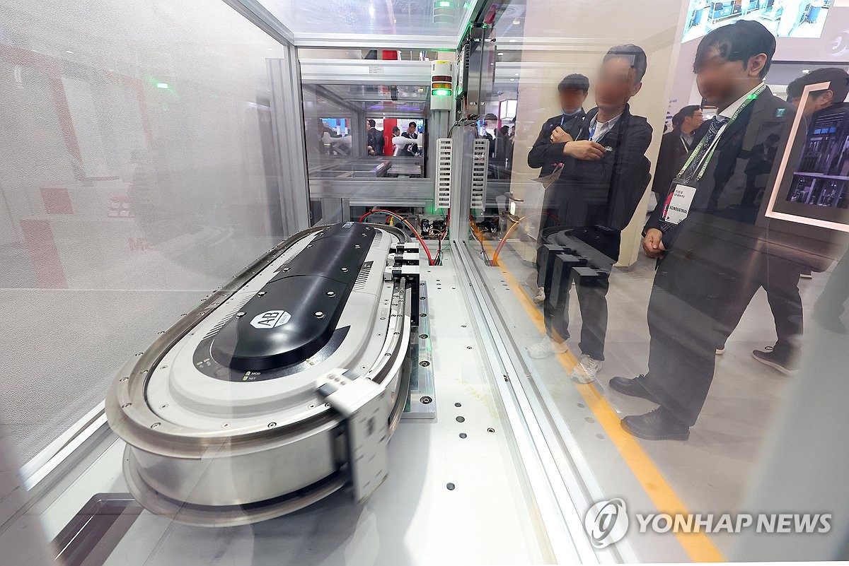 공장 자동화를 위한 트랙형 물류이동시스템