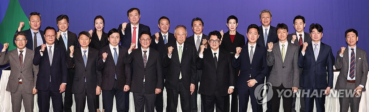한국경제인협회 신규 회원사 기념촬영