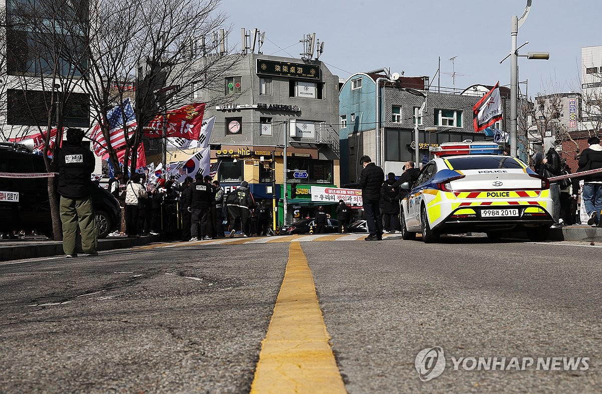둘로 나뉜 캠퍼스