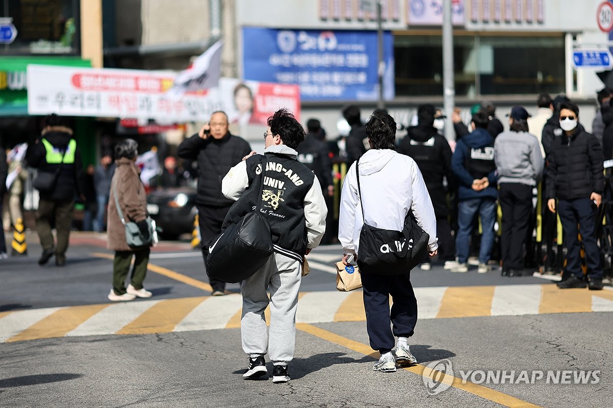 둘로 나뉜 캠퍼스
