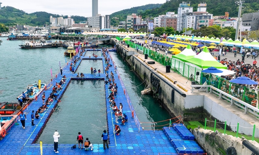완도군, 수산물 축제 대나무 바다낚시 체험장 운영