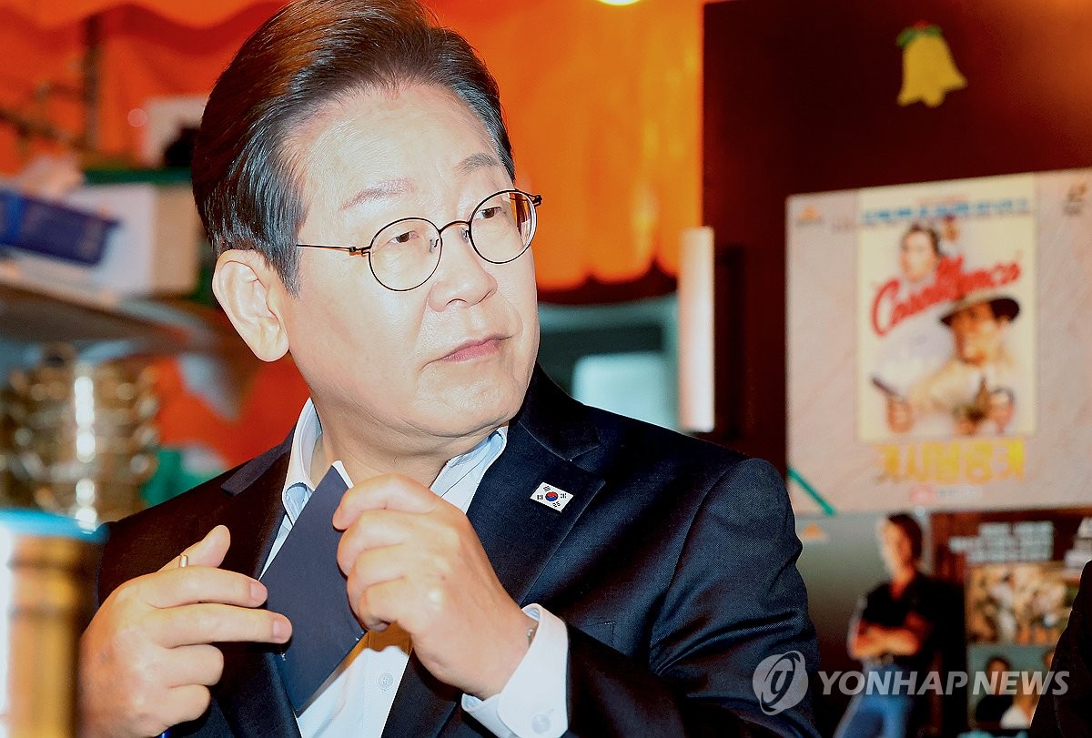비전형 노동자들과 간담회 하는 이재명 후보