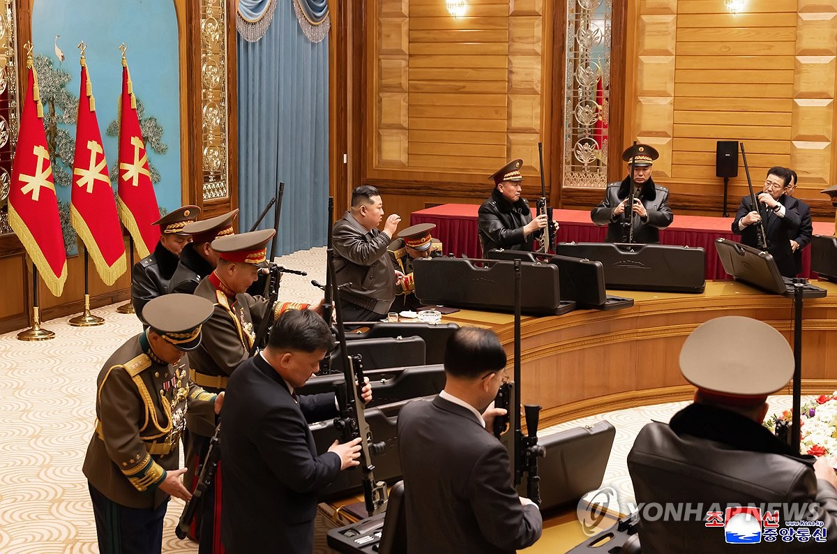 주요간부들에게 저격수보총 선물 관련자료 2