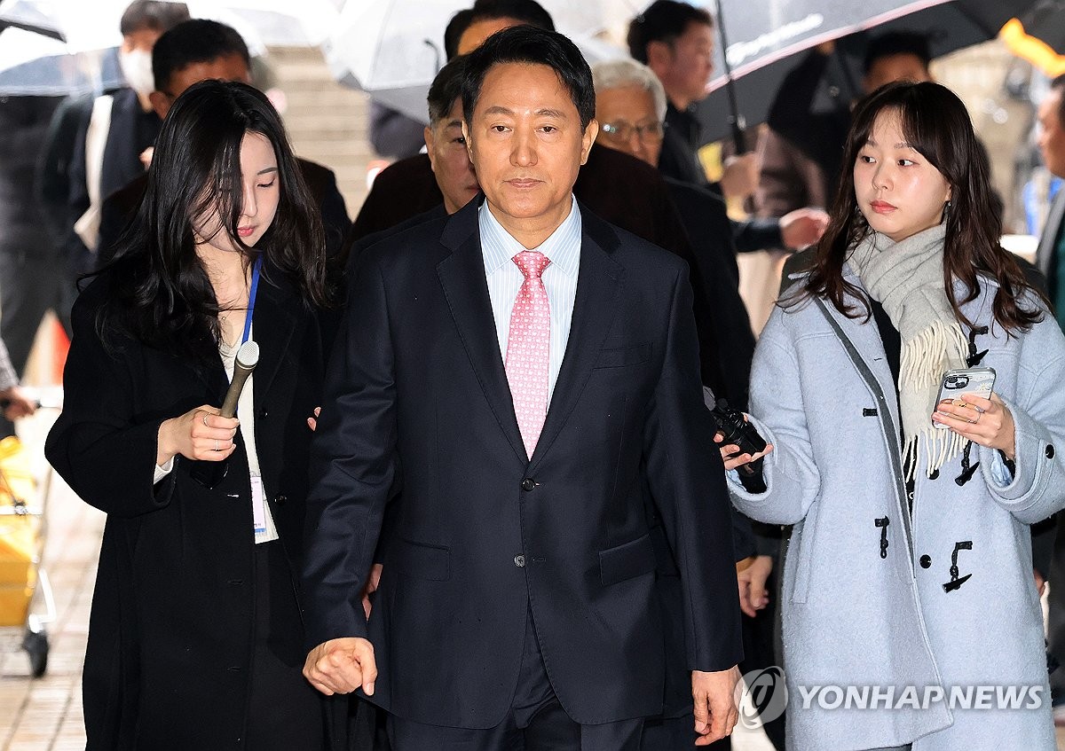 법정 향하는 오세훈 시장