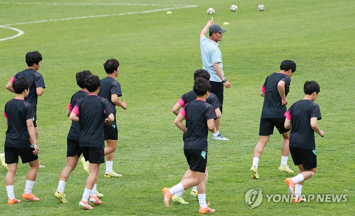 본격적으로 훈련 나서는 내고향축구단