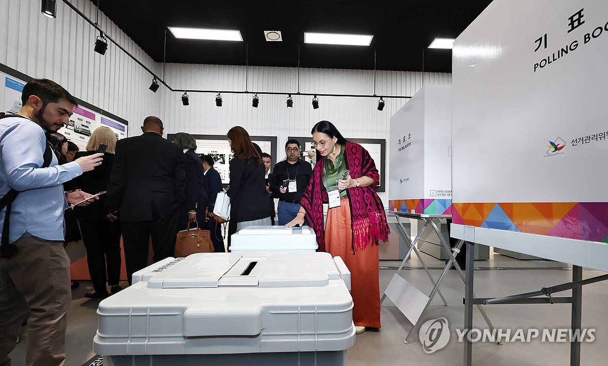 중앙선관위 방문한 국제선거참관단