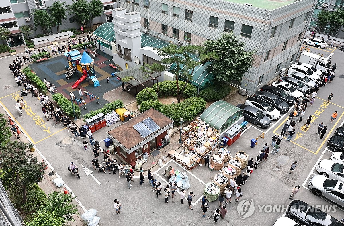 사상 초유의 투표용지 부족 사태