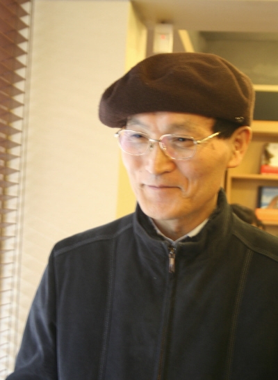 좋은 책방 해도 굶지 않는다는 것 보여주겠다