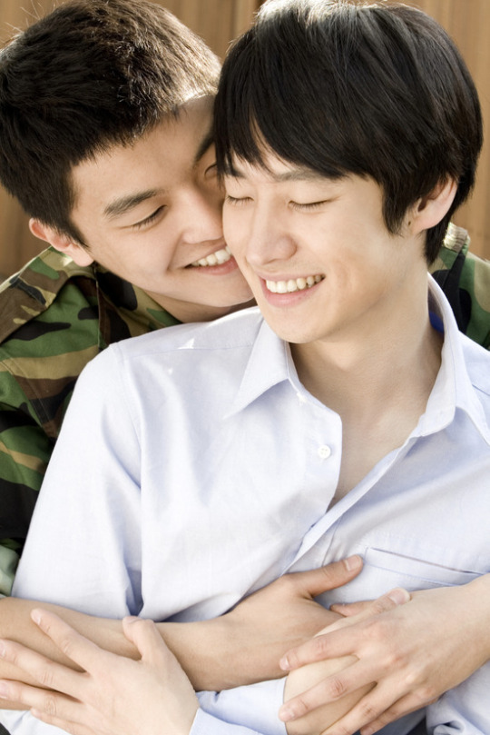 영화 <친구사이?> 등급 논란…동성애 차별이다
