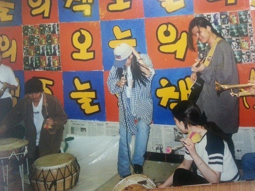 한국 대학가에서 100년 서점은 꿈일 뿐인가?