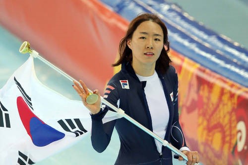 이변은 없었다…이상화, 올림픽 2연패