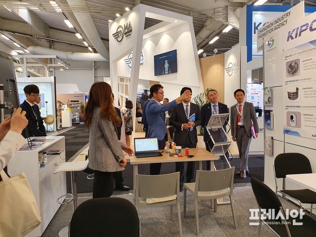 창원시, 파리 에어쇼서 1500만 달러 수출계약 성사