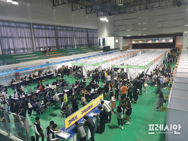 사천시, 경남 서부권 채용박람회 성과 거뒀다