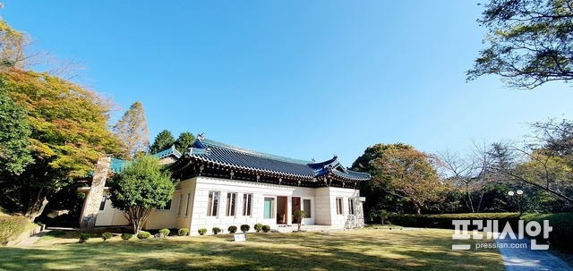 창원시 진해구 중앙동, 과거의 이야기와 현재의 삶이 만나는 곳